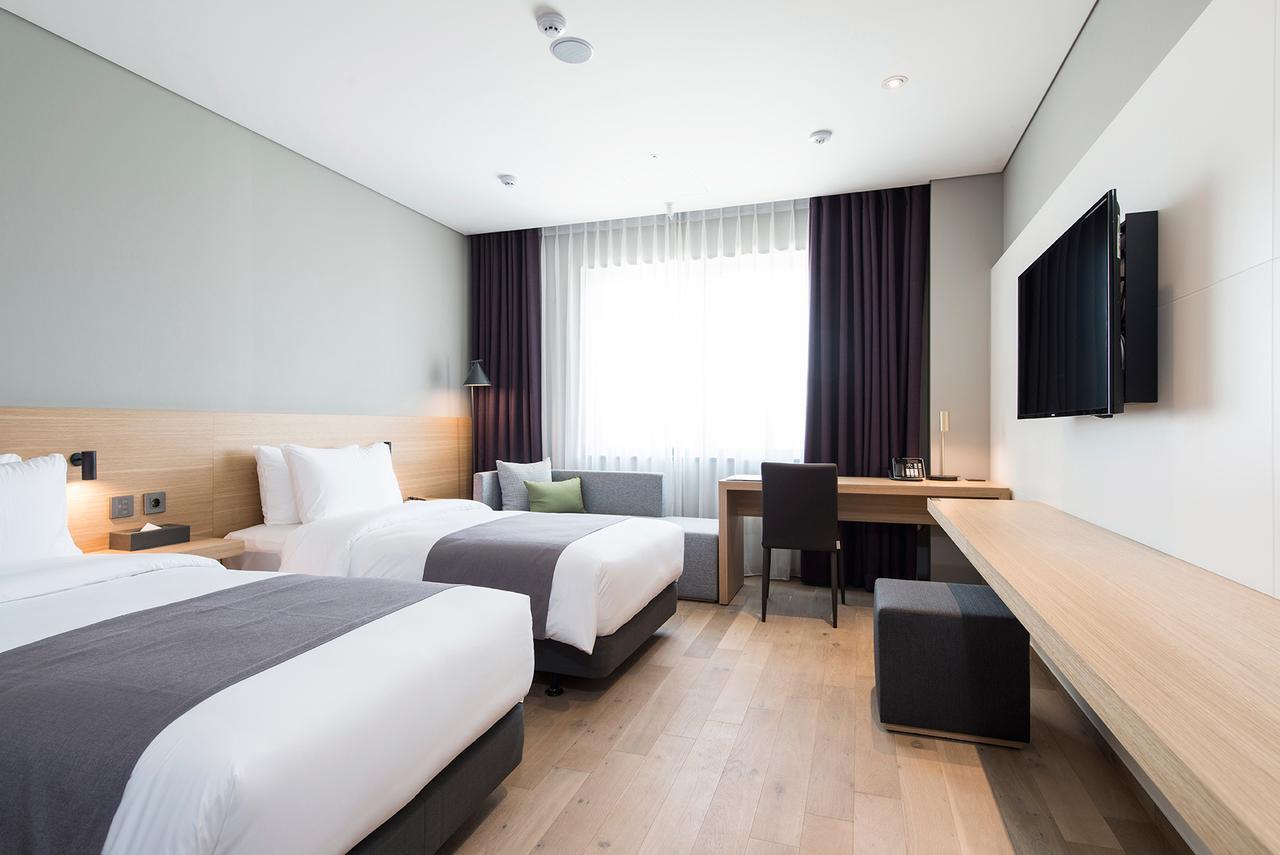 Alex 72 Hotel Сувон Экстерьер фото