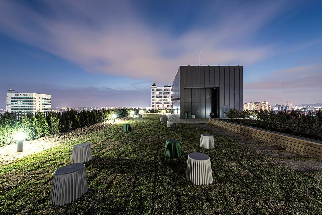 Alex 72 Hotel Сувон Экстерьер фото